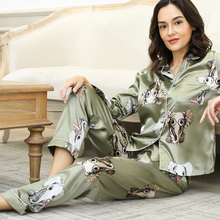 Load image into Gallery viewer, Seven Piece Suit Pajamas Set For Women
