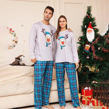 Charger l'image dans la galerie, Pyjamas de Noël pour la famille avec des rennes