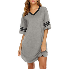 Charger l'image dans la galerie, Chemise ample et confortable à manches courtes en coton et col en V et vêtement de nuit