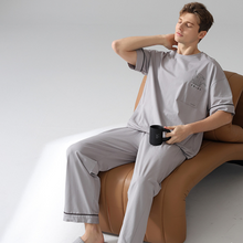 Charger l'image dans la galerie, Ensemble de pyjama homme gris clair à manches courtes et col rond