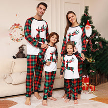 Charger l'image dans la galerie, Christmas Deer Plaid Cozy Pajamas