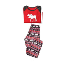 Charger l'image dans la galerie, christmas-reindeer-pajama-set-for-men