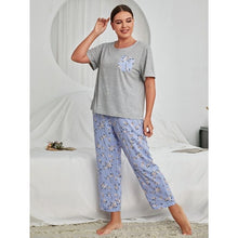 Load image into Gallery viewer, Flower Printed Plus Size Pajamas Set
