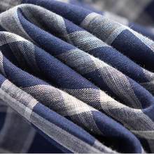 Charger l'image dans la galerie, Pyjama quadrillé bleu marine homme