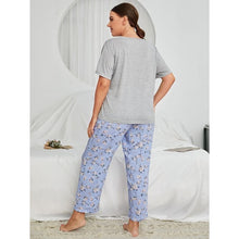 Load image into Gallery viewer, Flower Printed Plus Size Pajamas Set
