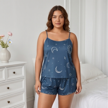 Charger l'image dans la galerie, Ensemble pyjama débardeur et short Moonlight Galaxy grande taille
