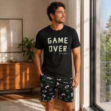 Charger l'image dans la galerie, Ensemble de pyjama court imprimé homme Game Over – Noir

