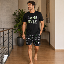 Charger l'image dans la galerie, Ensemble de pyjama court imprimé homme Game Over – Noir
