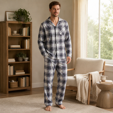 Charger l'image dans la galerie, Ensemble de pyjama en flanelle de coton à carreaux boutonnée pour homme
